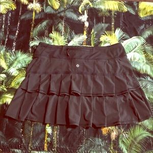 Lululemon skirt sz 8